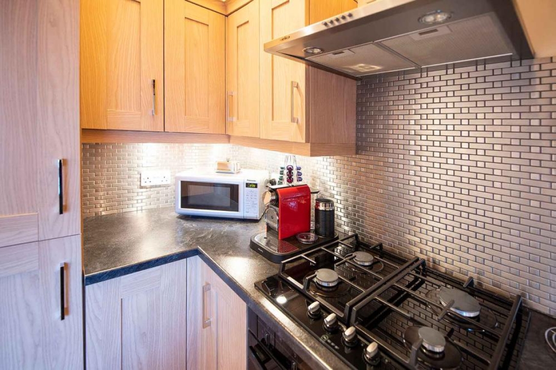 Cotswold_Perfumery_Flat2_Kitchen_4W_copy_1